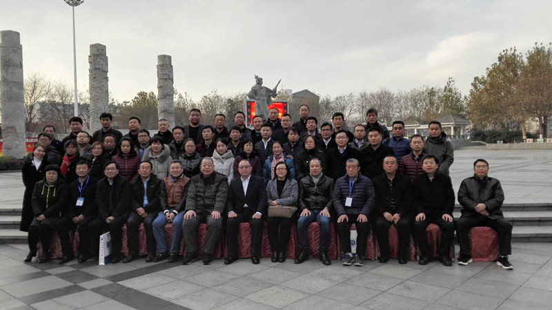 <a href='http://m.jinshusc.com' class='keys' title='點擊查看關于氧化鎂的相關信息' target='_blank'>氧化鎂</a>